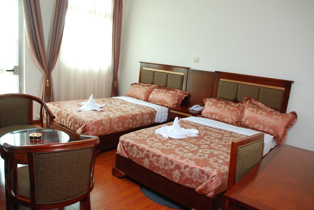 Addis Amba Hotel Bahir Dar Exterior photo